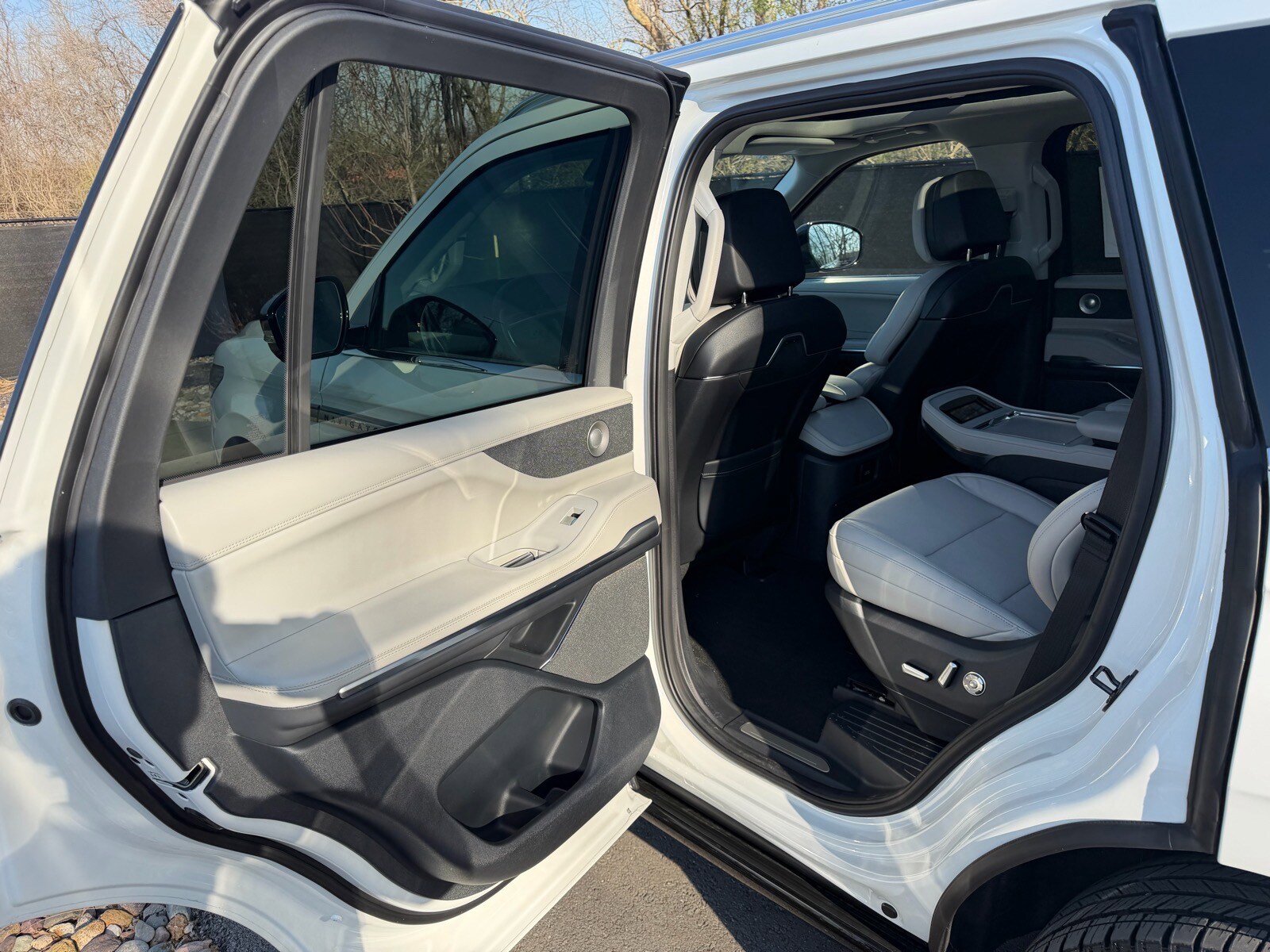 New 2026 Lincoln Navigator Reserve AWD/4WD image 19