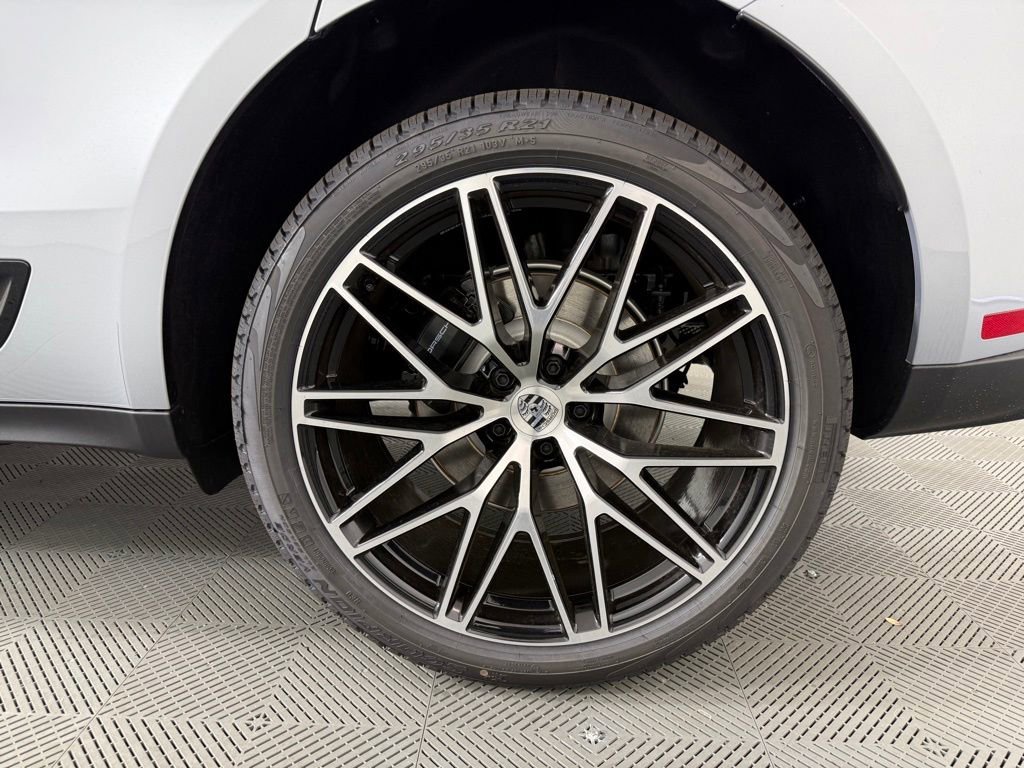 New 2026 Porsche Macan Turbo AWD/4WD image 12