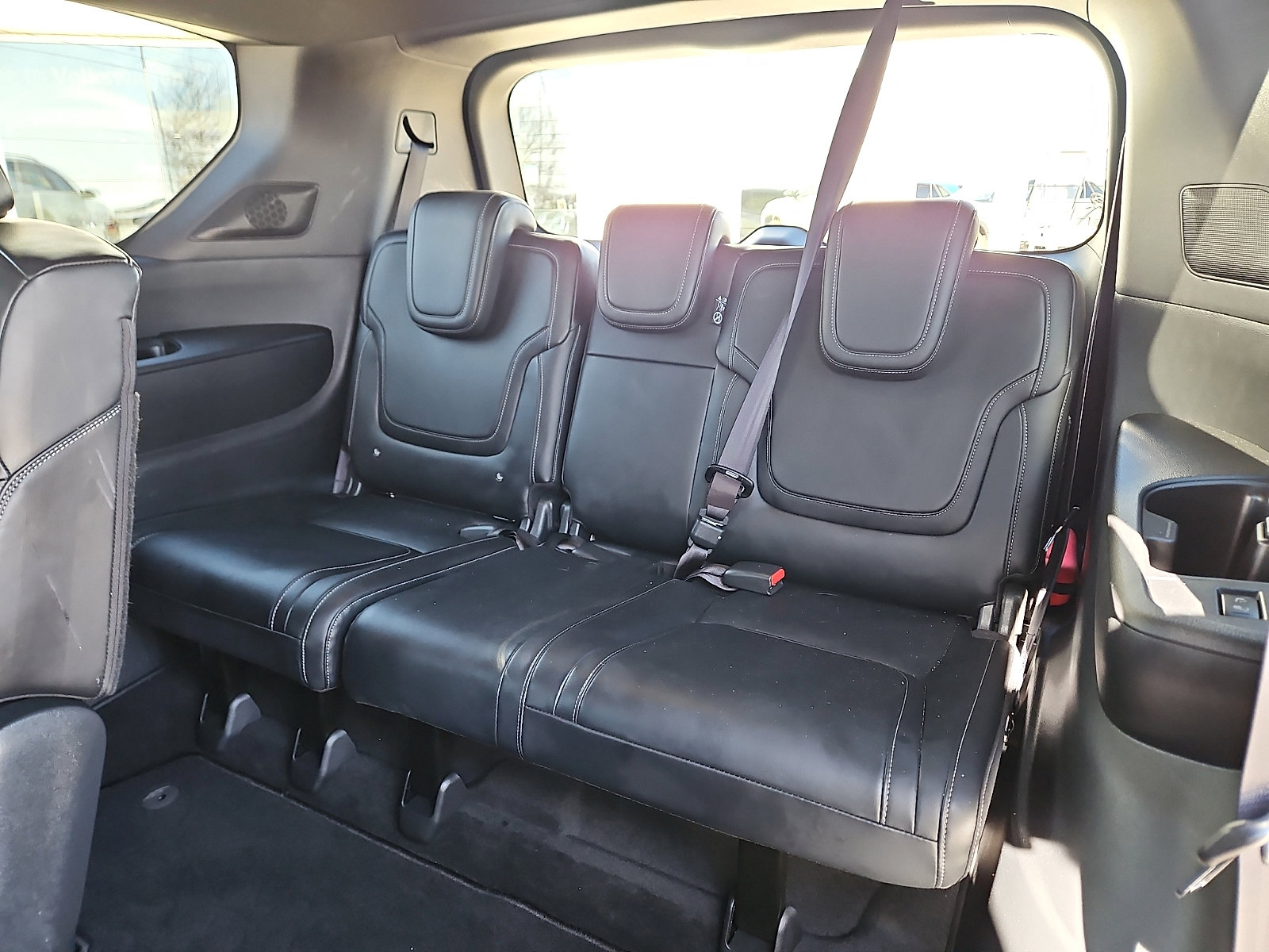 Used 2025 Nissan Armada PRO-4X image 10