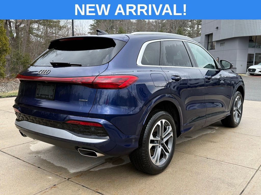 Used 2025 Audi Q5 Premium w/ Convenience Package image 12