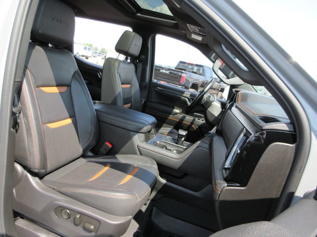 Used 2024 GMC Sierra 1500 AT4 w/ Technology Package AWD/4WD image 25