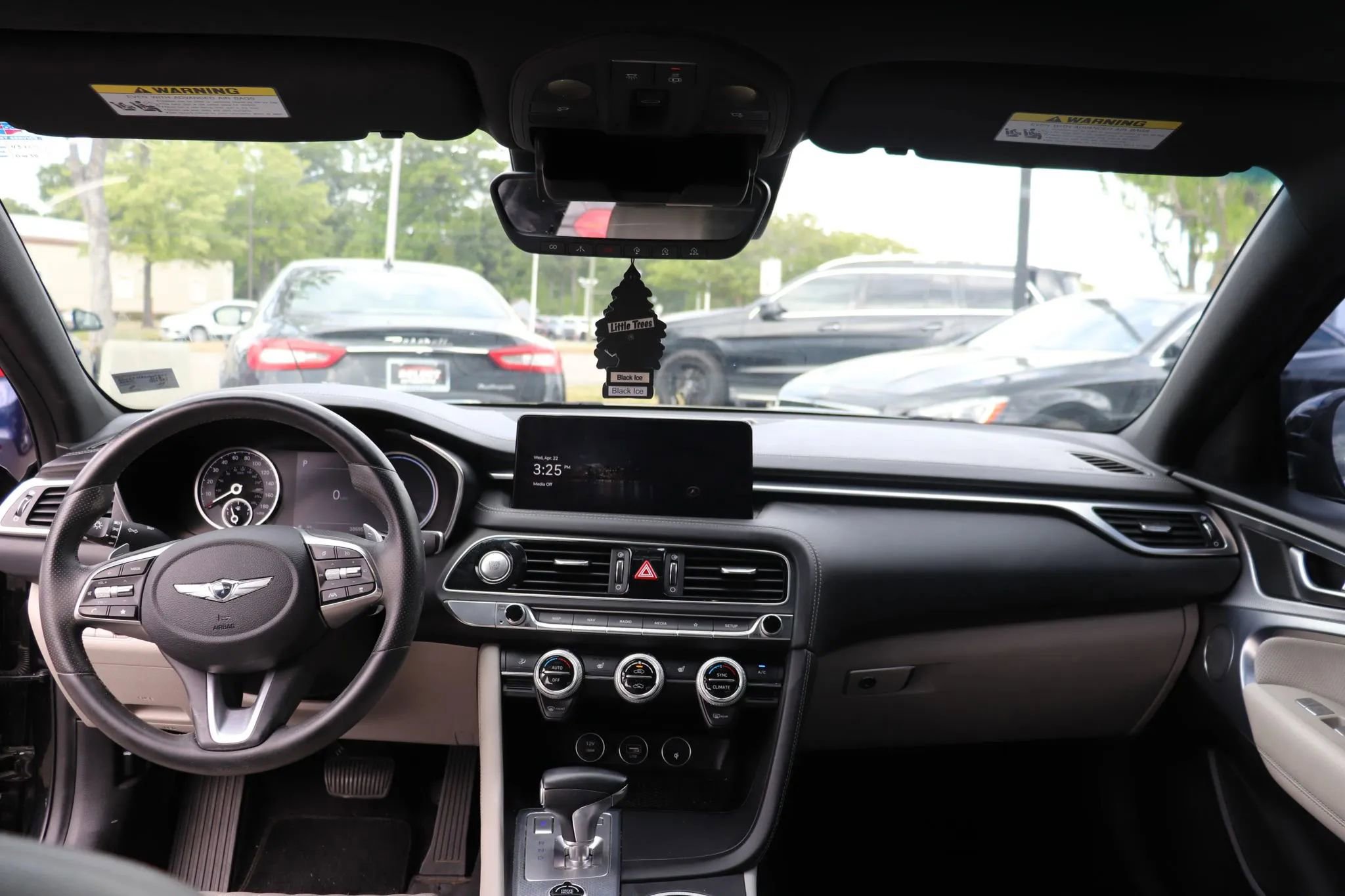 Used 2022 Genesis G70 2.0T w/ Prestige Package RWD image 4