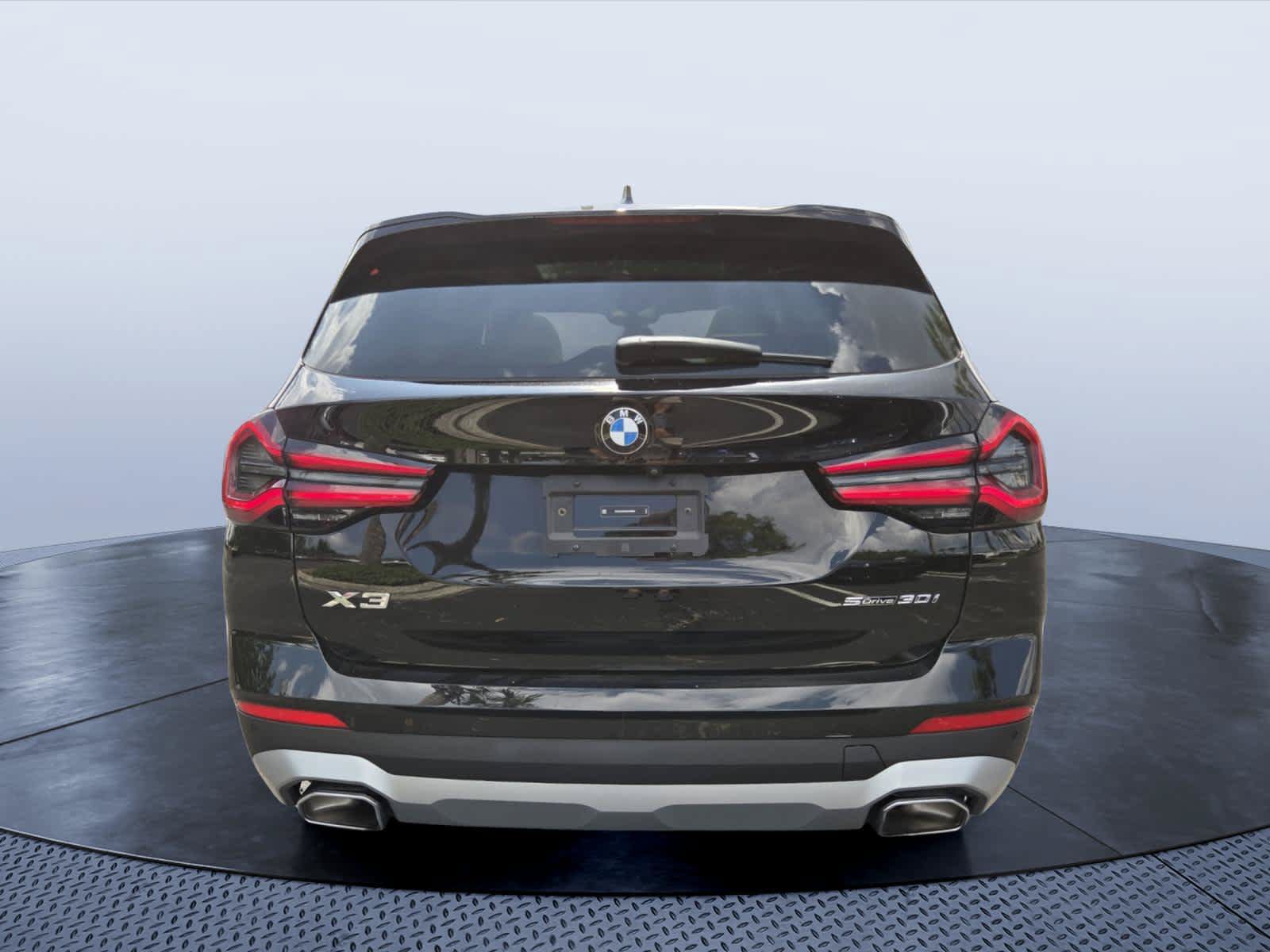Used 2024 BMW X3 sDrive30i w/ Premium Package RWD image 5