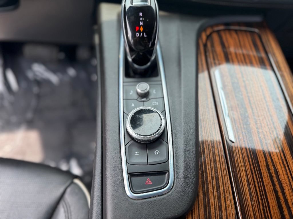 Used 2021 Cadillac Escalade Premium Luxury w/ Driver Assist Tech Package AWD/4WD image 26