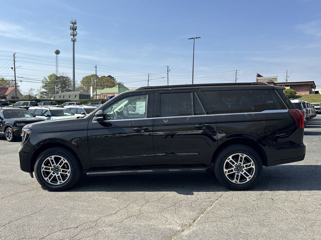 New 2026 Ford Expedition Max Active RWD image 4