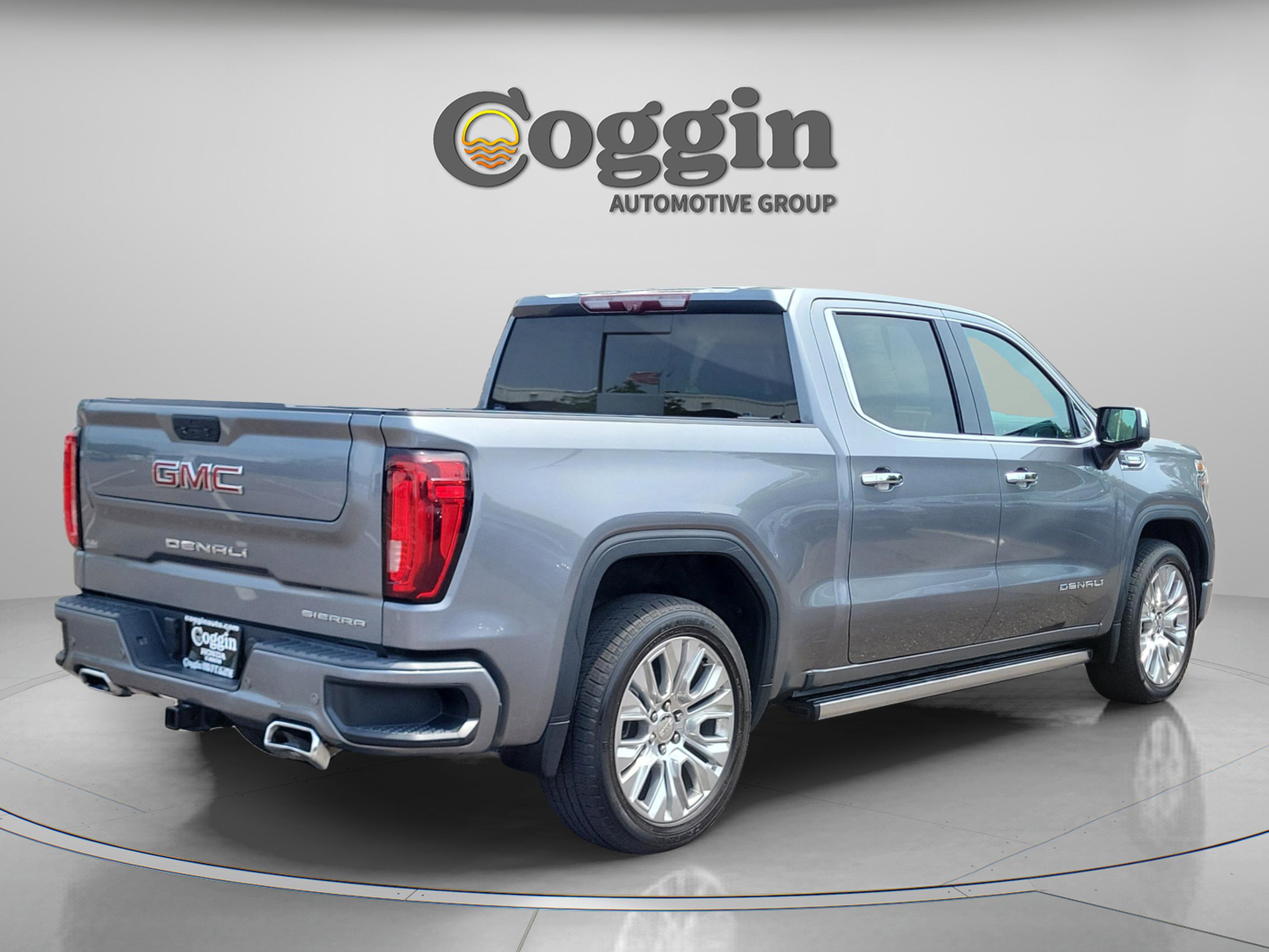Used 2020 GMC Sierra 1500 Denali w/ Denali Ultimate Package AWD/4WD image 5