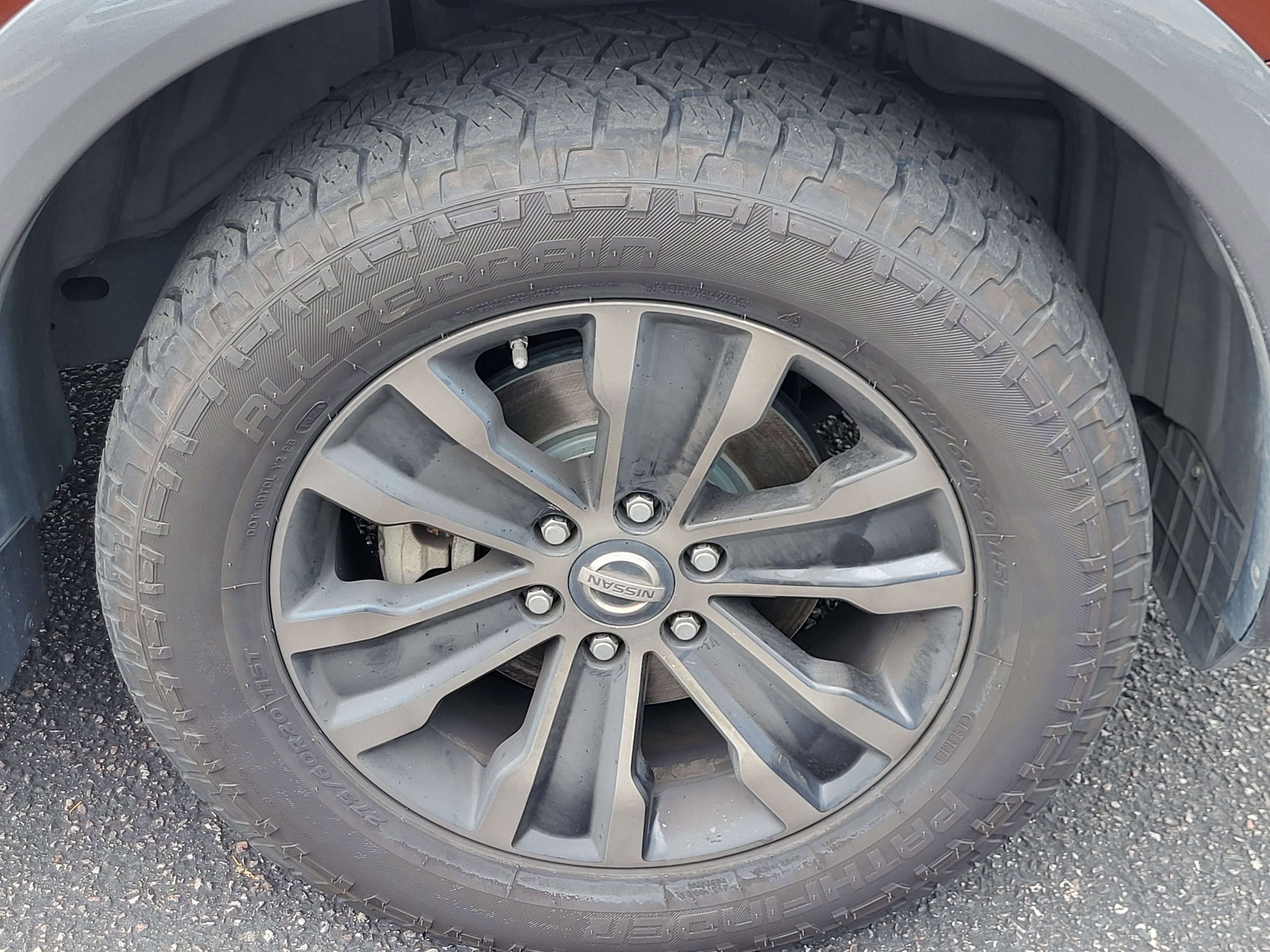 Used 2017 Nissan Armada Platinum w/ Interior Lighting Package image 21