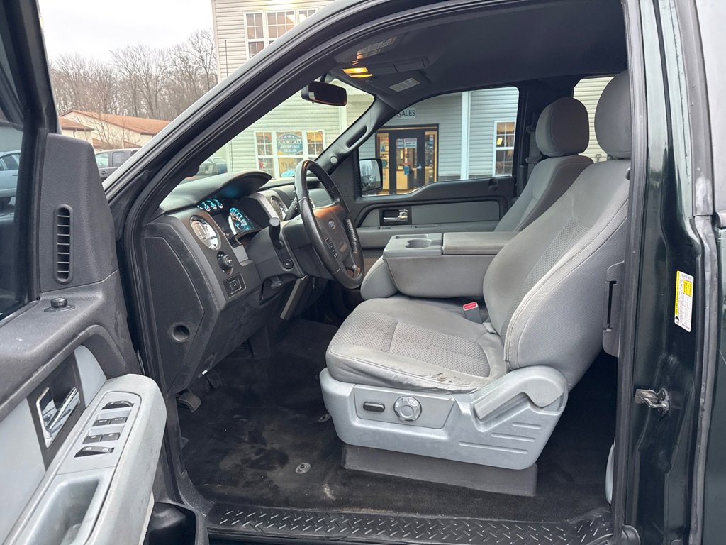 Used 2013 Ford F150 XLT w/ XLT Chrome Pkg image 9