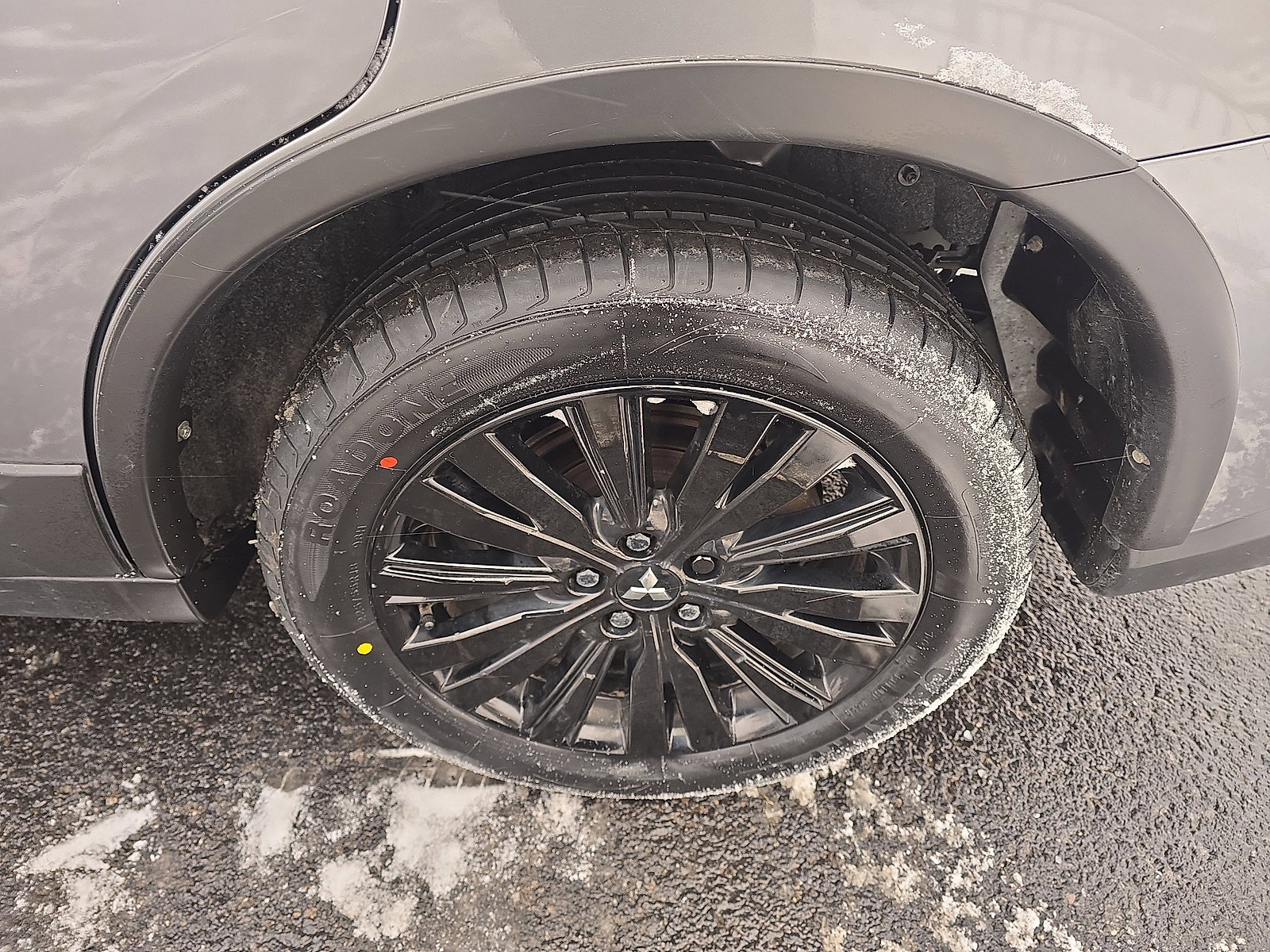 Used 2020 Mitsubishi Outlander LE image 28