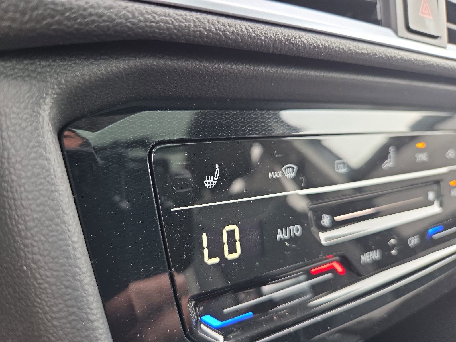 New 2026 Volkswagen Taos SE AWD/4WD image 28