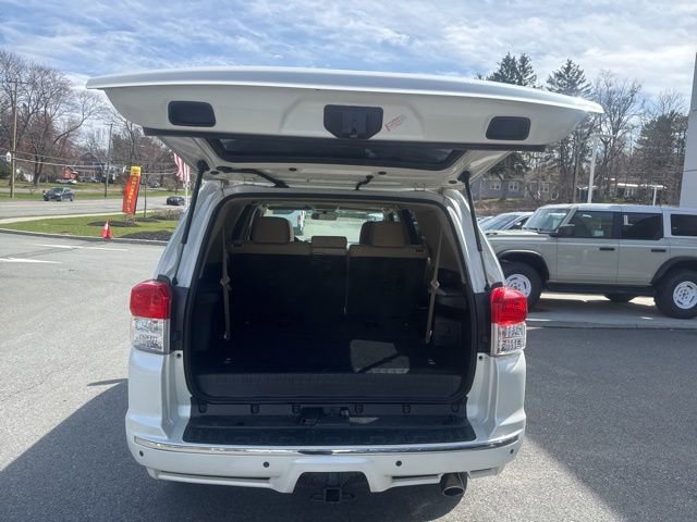 Used 2011 Toyota 4Runner SR5 w/ Convenience Pkg image 8