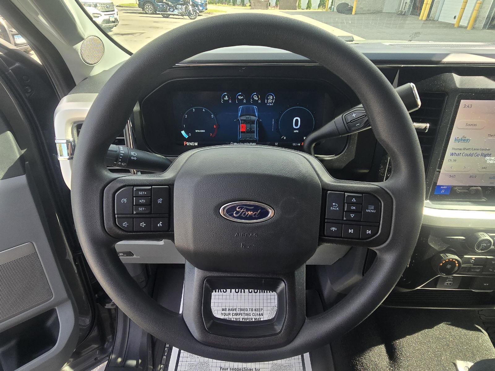 New 2025 Ford F350 XLT w/ Black Appearance Package image 19