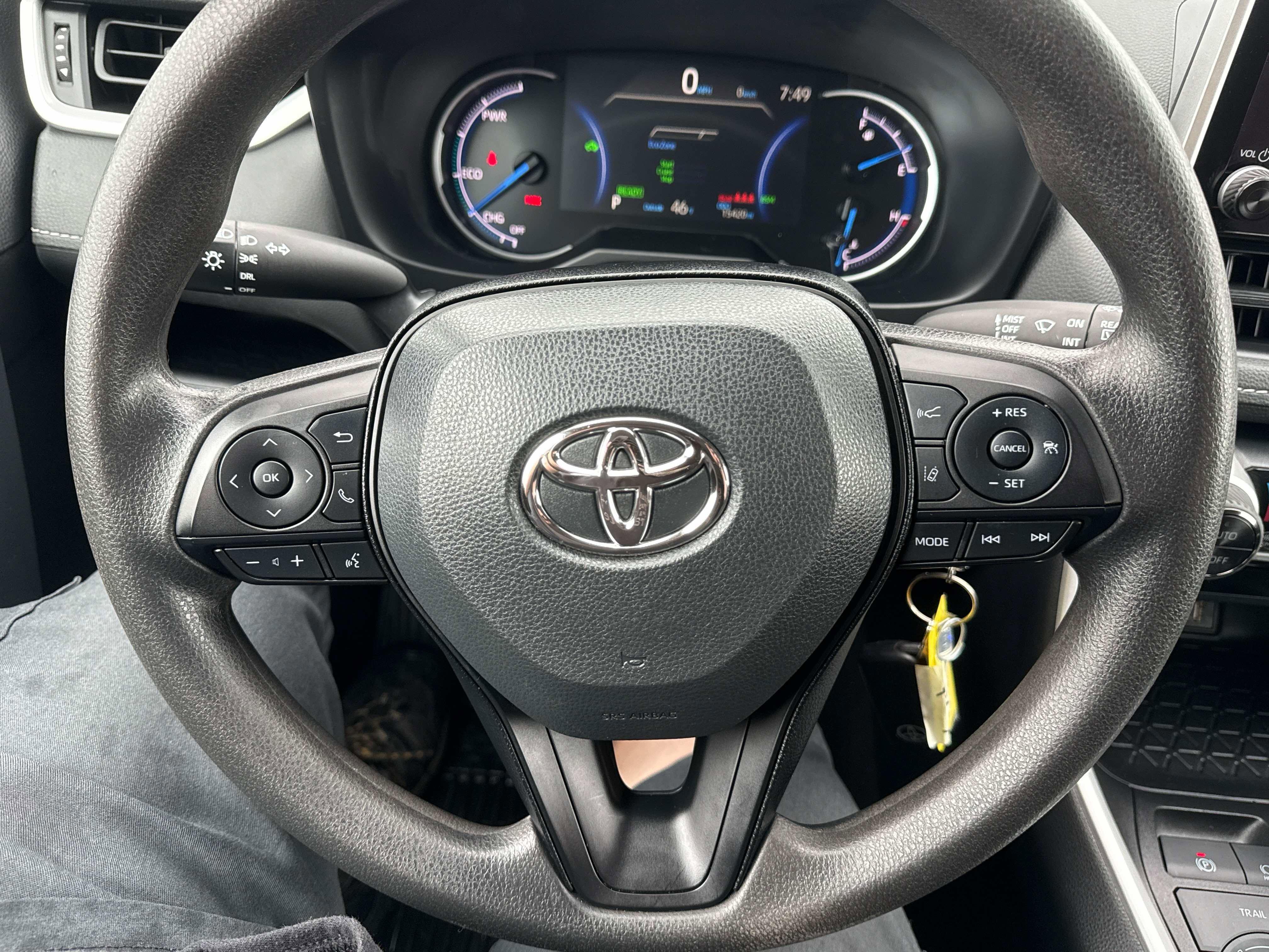 Used 2024 Toyota RAV4 LE AWD/4WD image 26