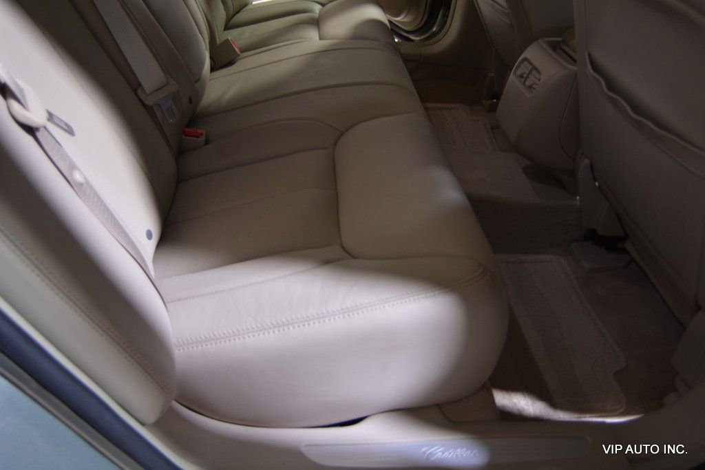 Used 2007 Cadillac DTS Luxury I w/ Trunk Convenience Package image 28