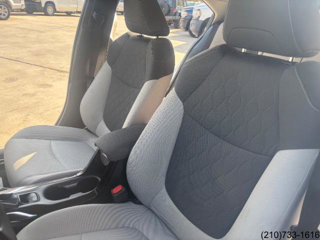 Used 2021 Toyota Corolla LE image 22