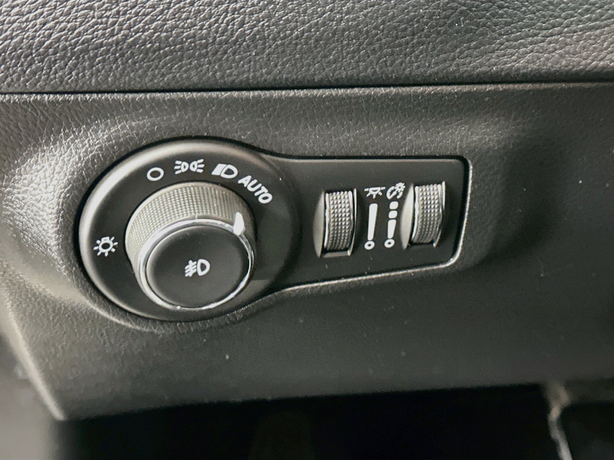 Used 2021 Jeep Compass Limited AWD/4WD image 17