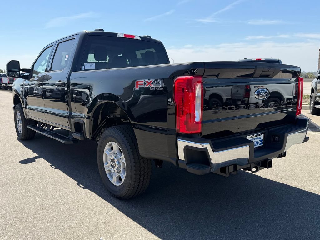 New 2026 Ford F250 XLT w/ FX4 Off-Road Package AWD/4WD image 4