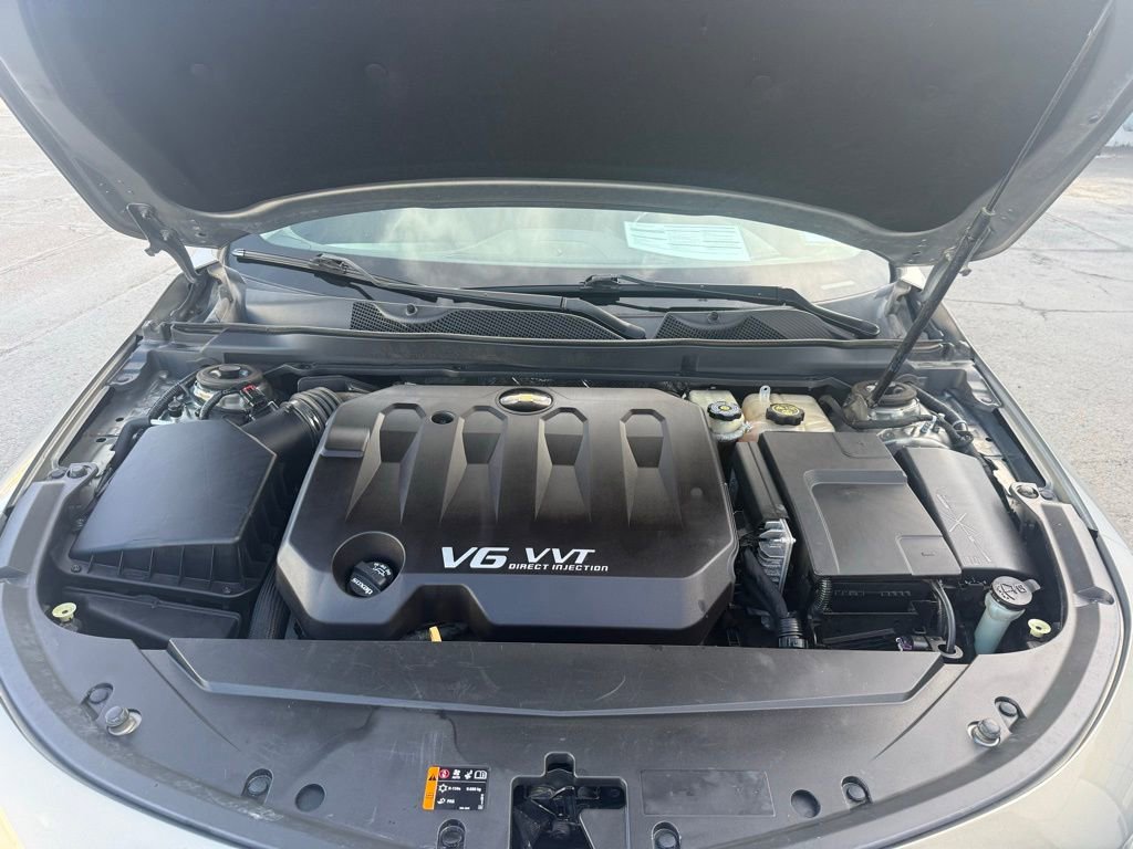 Used 2017 Chevrolet Impala LT FWD image 25