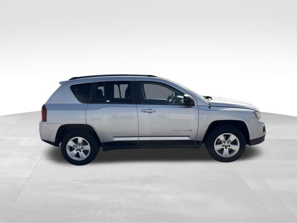 Used 2014 Jeep Compass Sport image 10