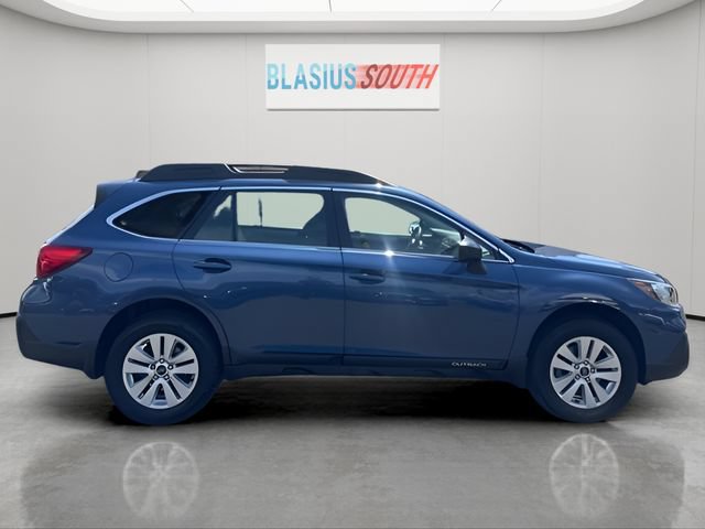 Used 2019 Subaru Outback 2.5i AWD/4WD image 2