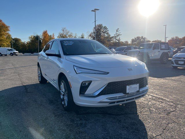 Certified 2025 Buick Envista Avenir image 12