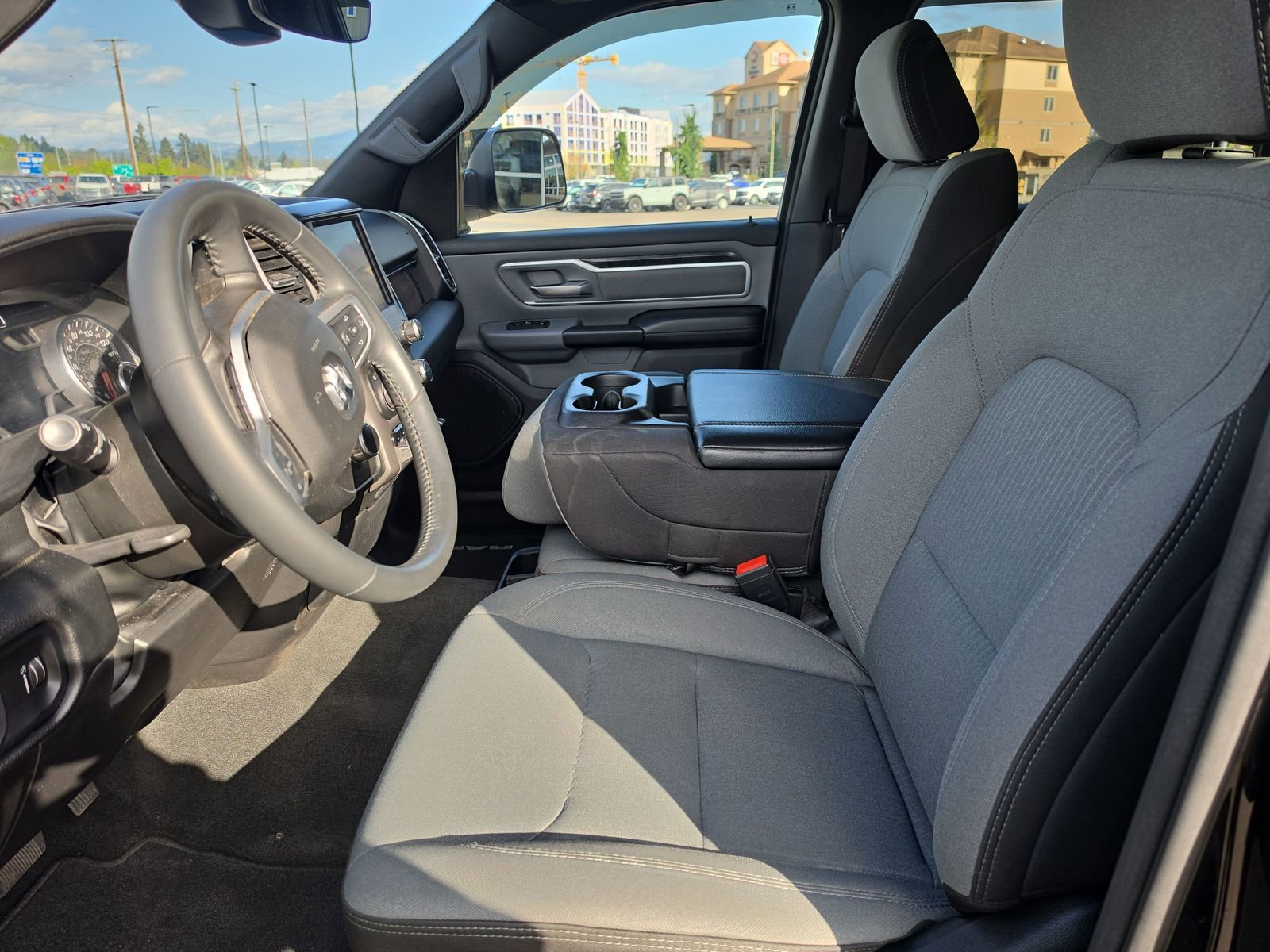 Used 2022 RAM 1500 Big Horn AWD/4WD image 10