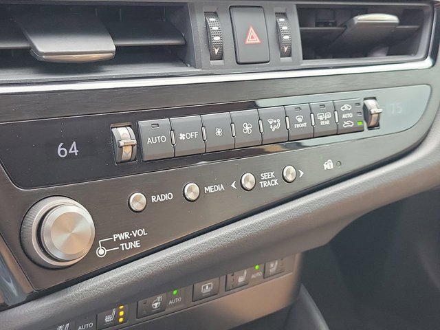 Used 2024 Lexus ES 300h Ultra Luxury w/ Accessory Package (Z2) image 29