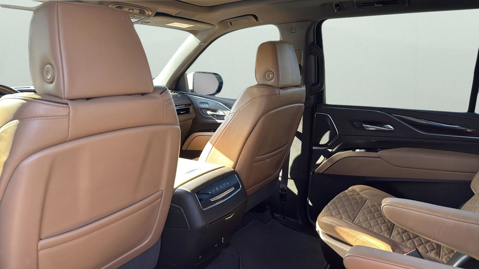 Used 2022 Cadillac Escalade ESV Sport w/ Touring Package image 29