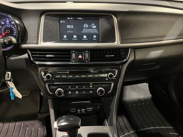 Used 2018 Kia Optima S w/ Panoramic Sunroof Package image 27