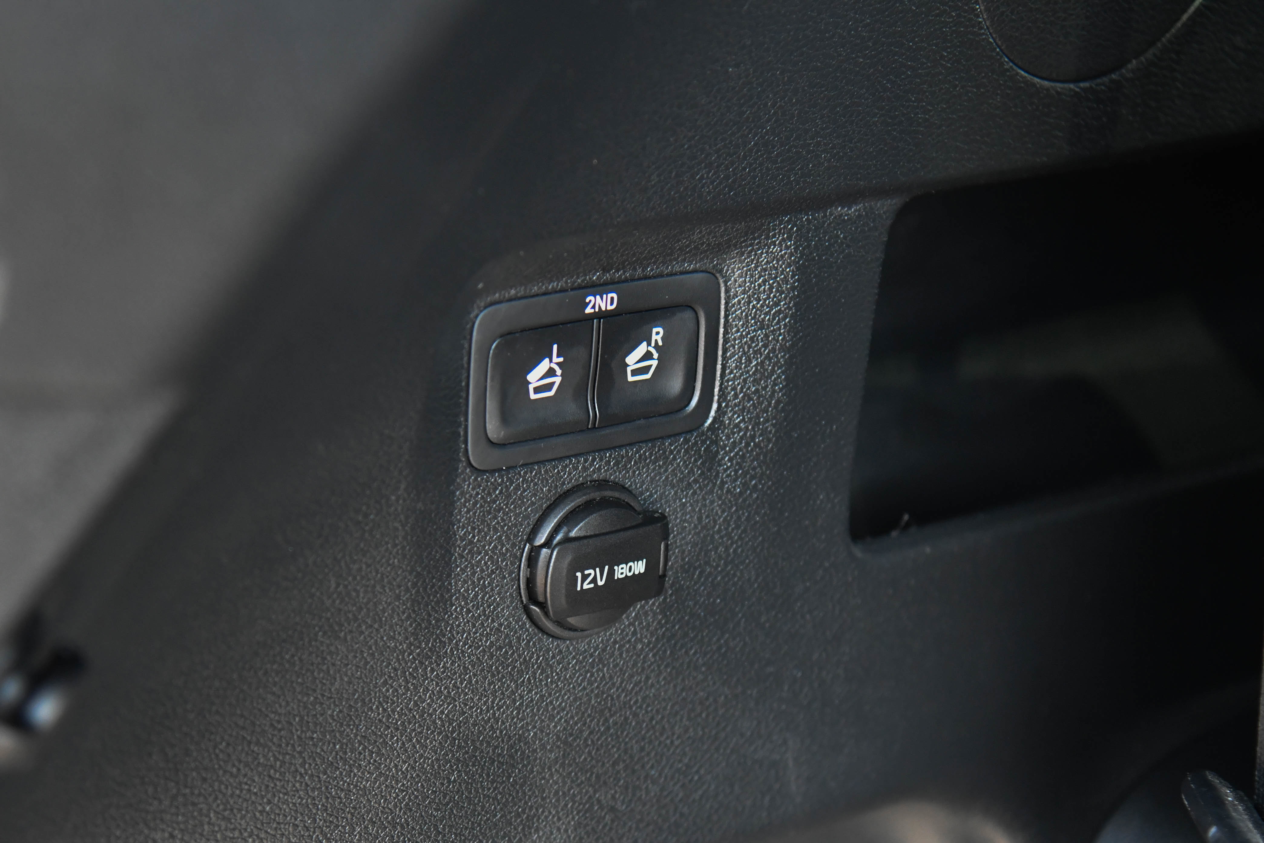 Used 2022 Kia Telluride LX image 41