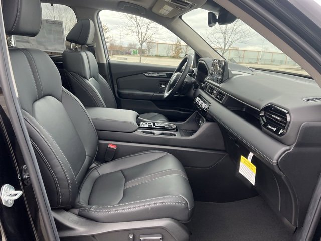 New 2025 Honda Pilot Touring image 34