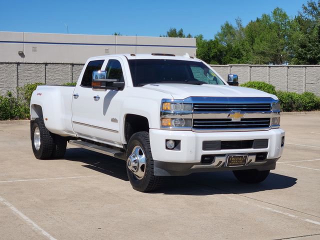 Used 2015 Chevrolet Silverado 3500 High Country w/ Duramax Plus Package image 3