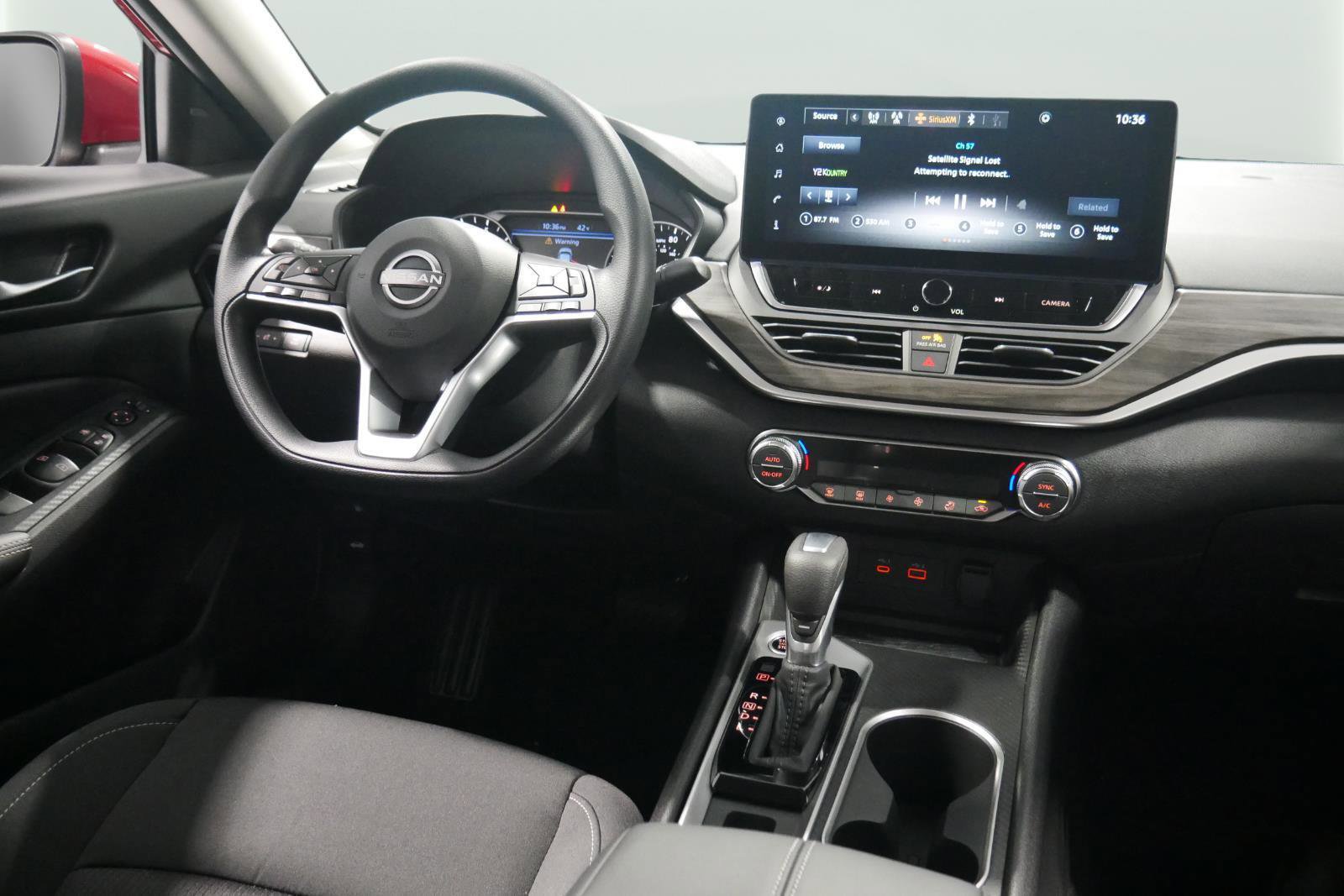 New 2025 Nissan Altima 2.5 SV w/ SV Special Edition Package image 18