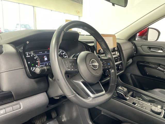 Used 2022 Nissan Pathfinder SV image 14