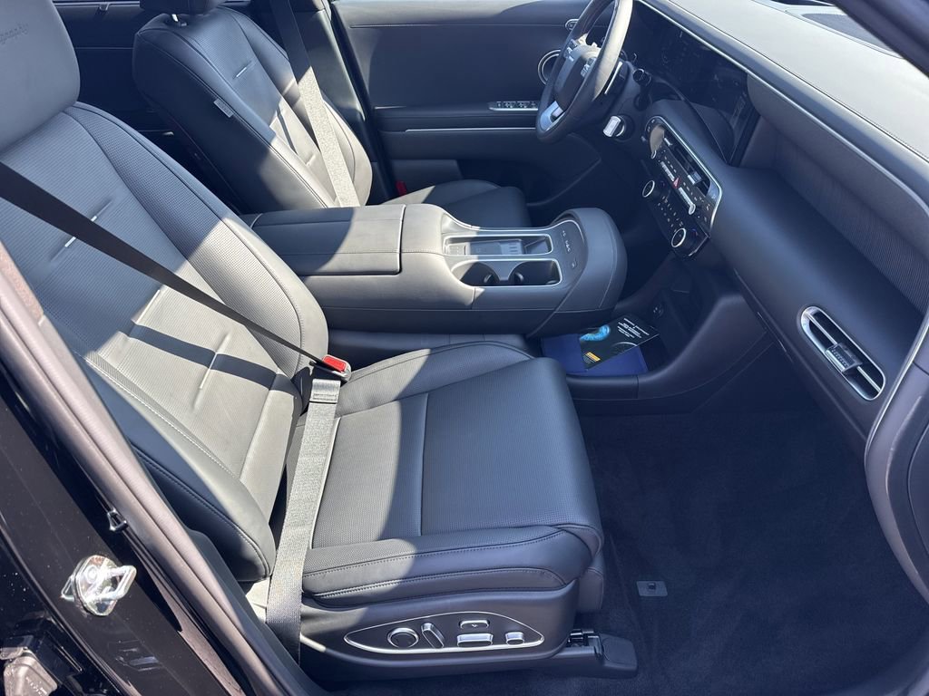 Used 2026 Hyundai Palisade Calligraphy image 13