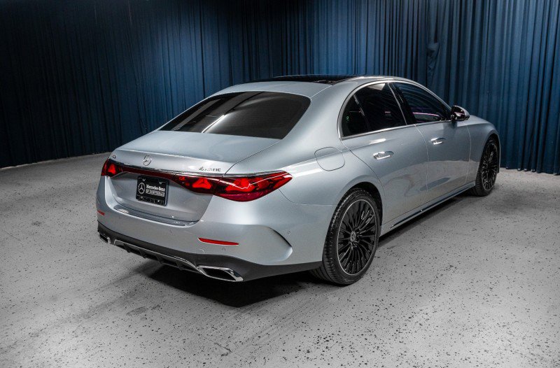 New 2026 Mercedes-Benz E 450 4MATIC Sedan image 5