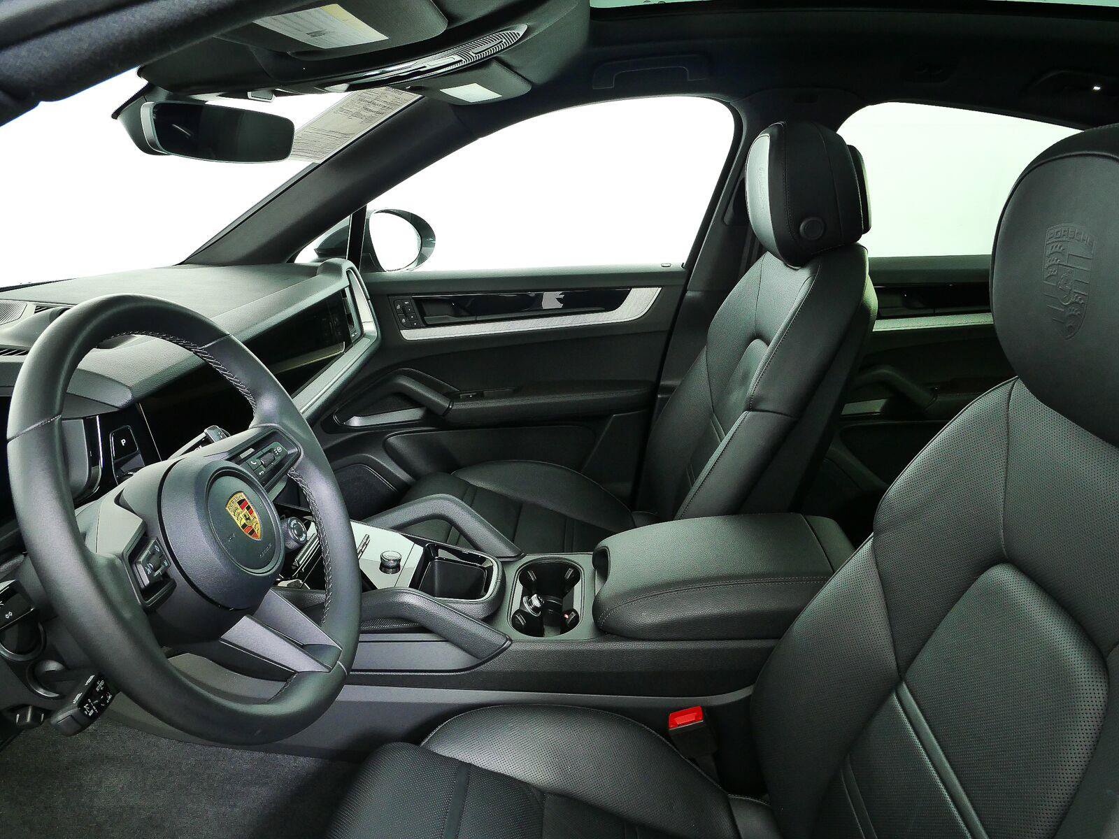 Certified 2024 Porsche Cayenne Coupe AWD/4WD image 5