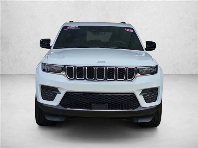 Used 2025 Jeep Grand Cherokee Laredo X RWD video 2