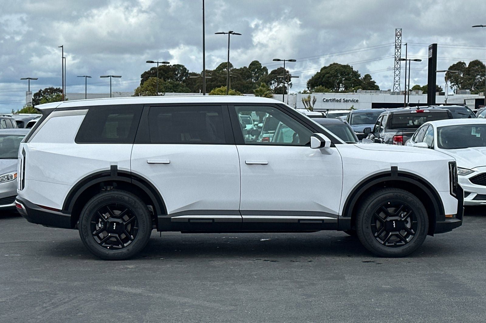 New 2027 Kia Telluride LX FWD image 3