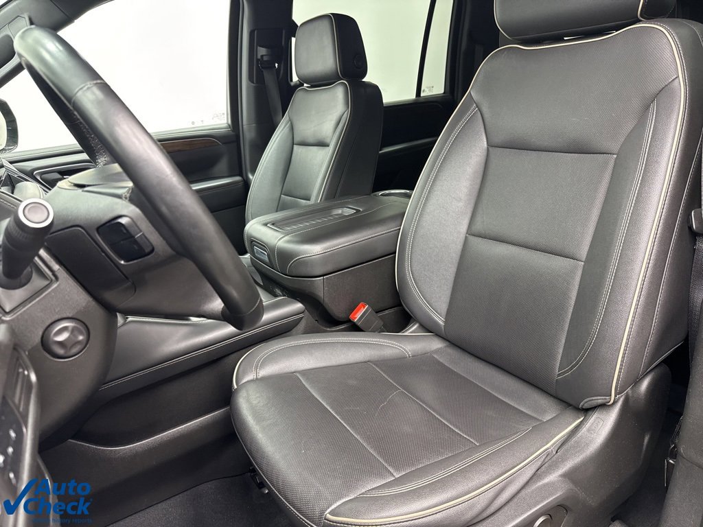 Used 2023 Chevrolet Suburban Premier image 18