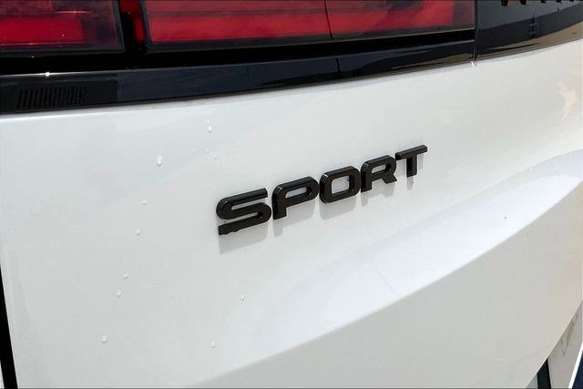 New 2025 Land Rover Range Rover Sport Dynamic SE image 9