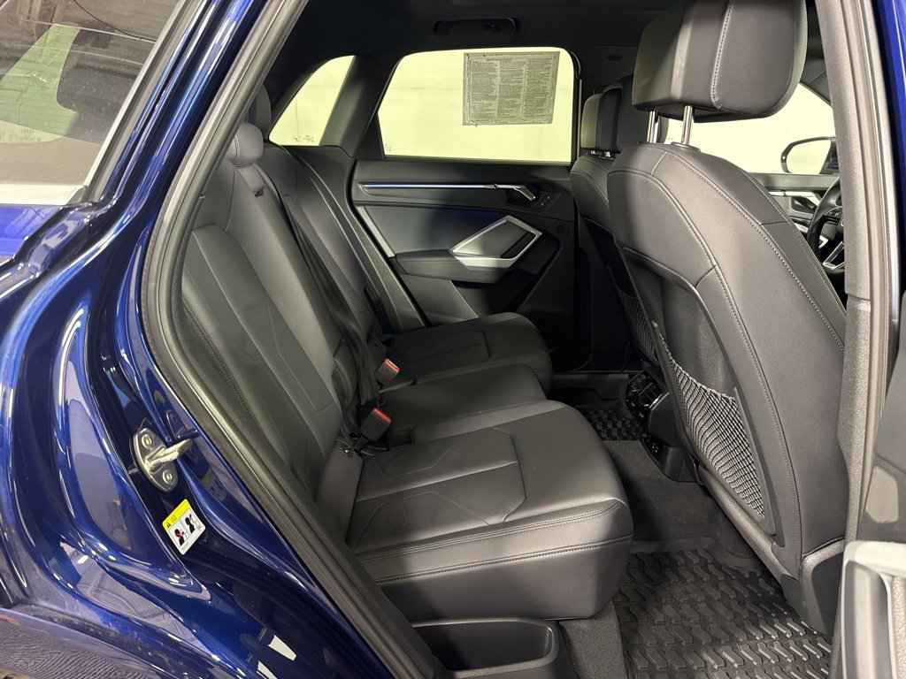 Used 2024 Audi Q3 2.0T Premium Plus w/ Premium Plus Package image 18