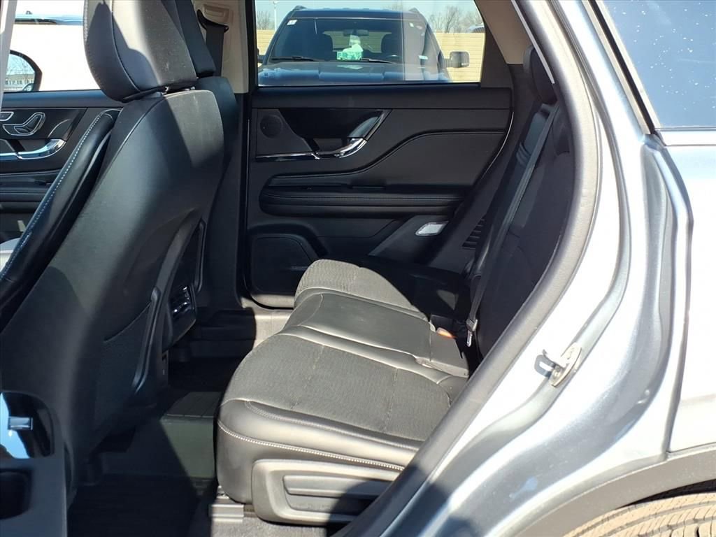 Certified 2023 Lincoln Corsair AWD w/ Equipment Group 101A image 11