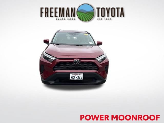 Used 2022 Toyota RAV4 XLE w/ Convenience Package FWD image 3