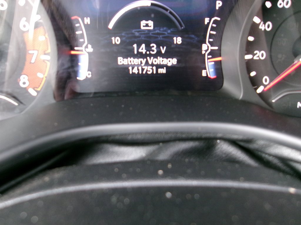 Used 2023 Jeep Compass Latitude w/ Sun and Sound Group image 13