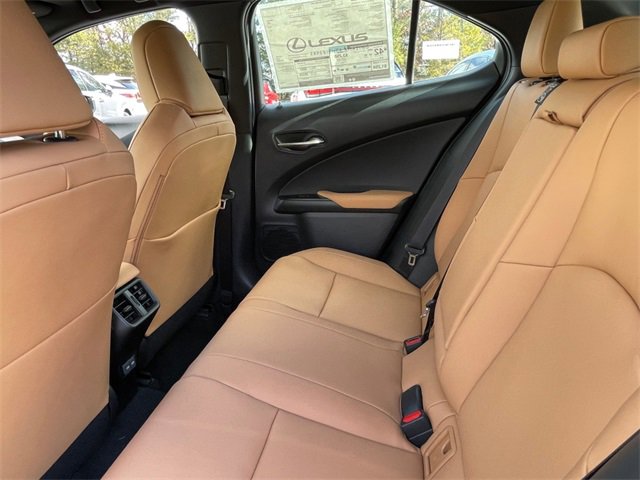 New 2025 Lexus UX 300h AWD image 31