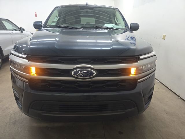 Used 2024 Ford Expedition XLT image 22