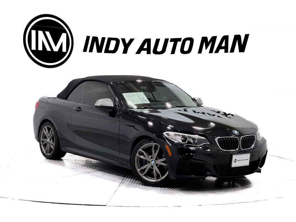 Used 2016 BMW M235i Convertible image 2