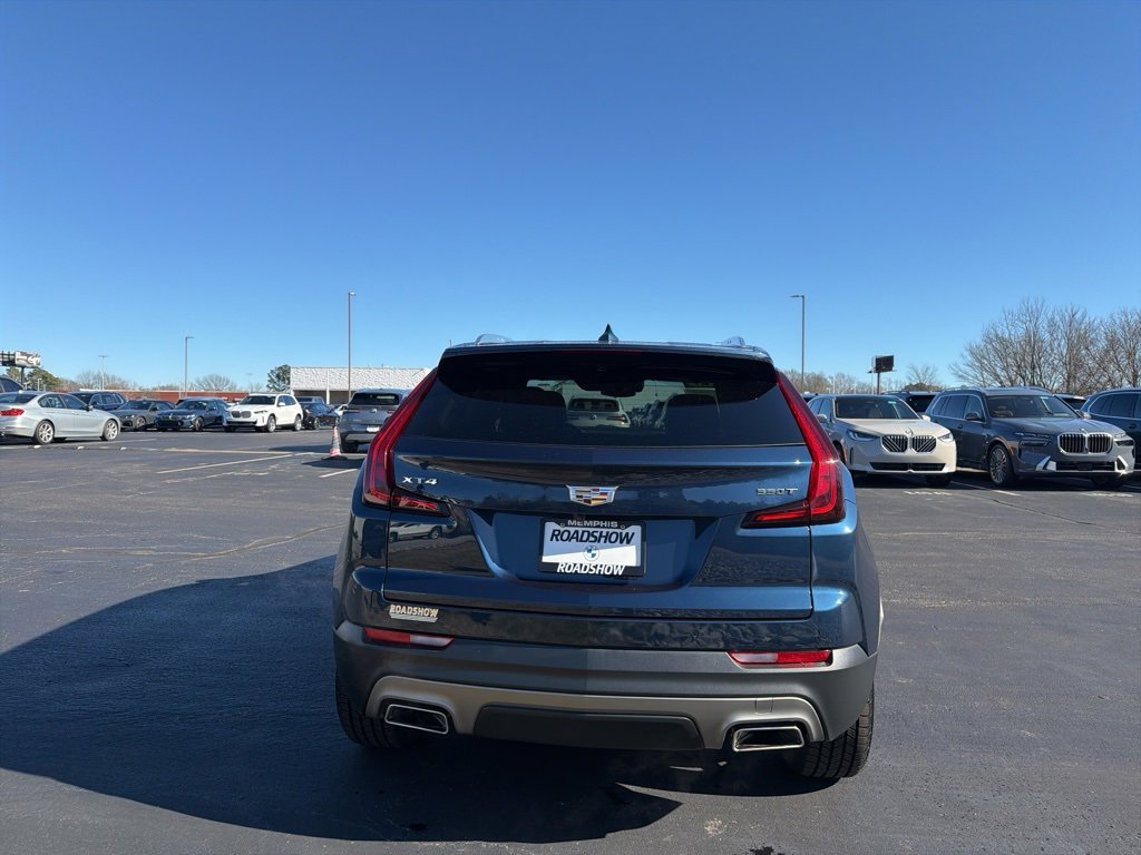 Used 2021 Cadillac XT4 Premium Luxury image 4