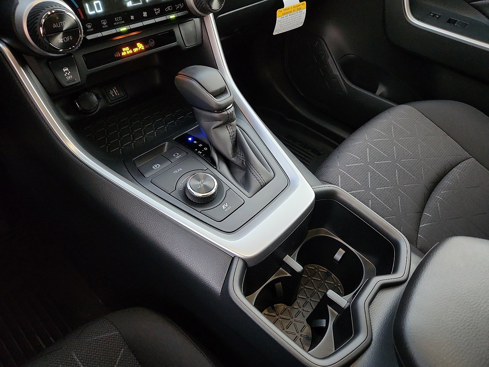 New 2025 Toyota RAV4 XLE image 18